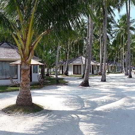 Kura Kura Resort Semarang Exterior photo
